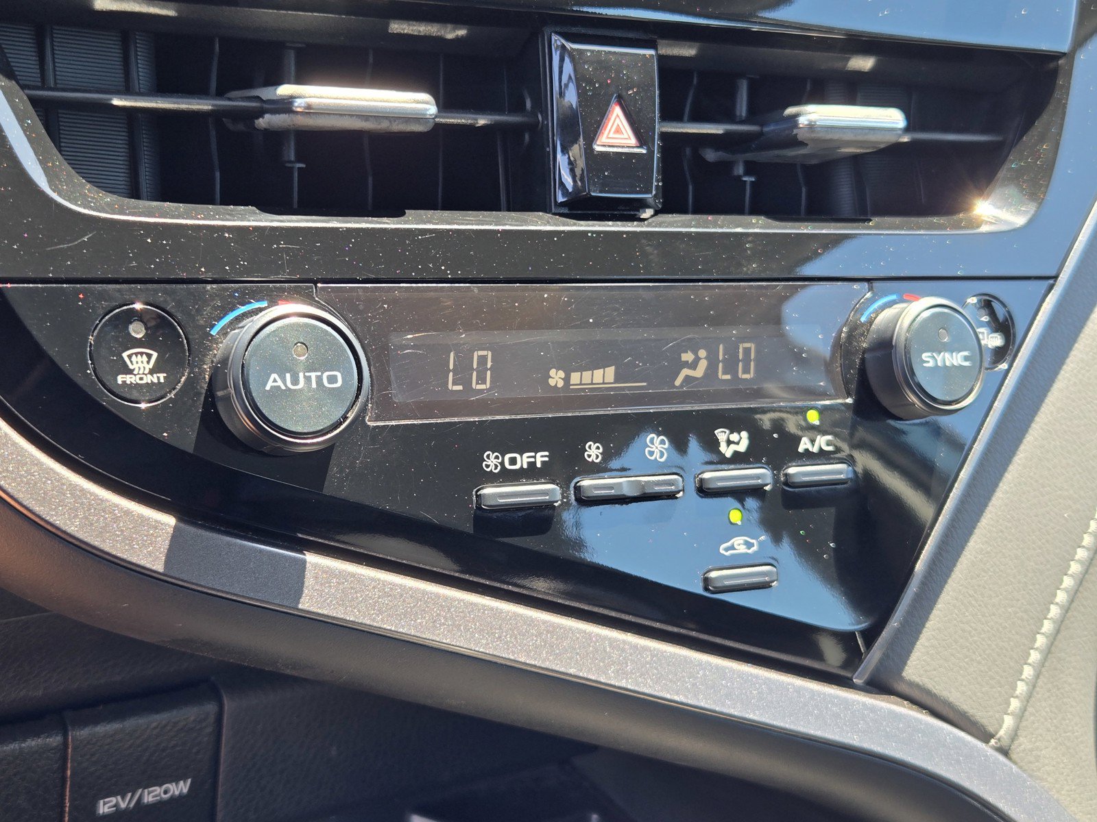 Used 2024 Toyota Camry XSE FWD image 19