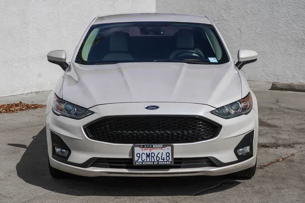 Used 2020 Ford Fusion SE w/ Equipment Group 151A FWD image 2