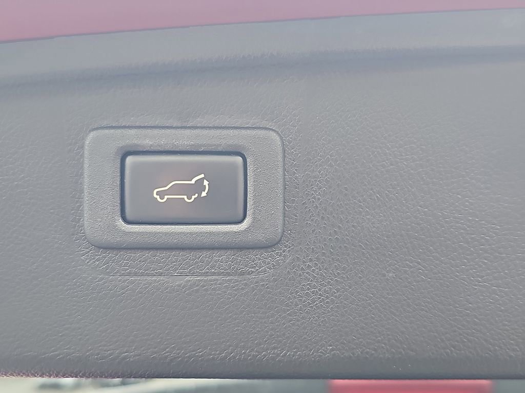 Used 2019 Subaru Outback 2.5i Premium w/ Popular Package #2 AWD/4WD image 16