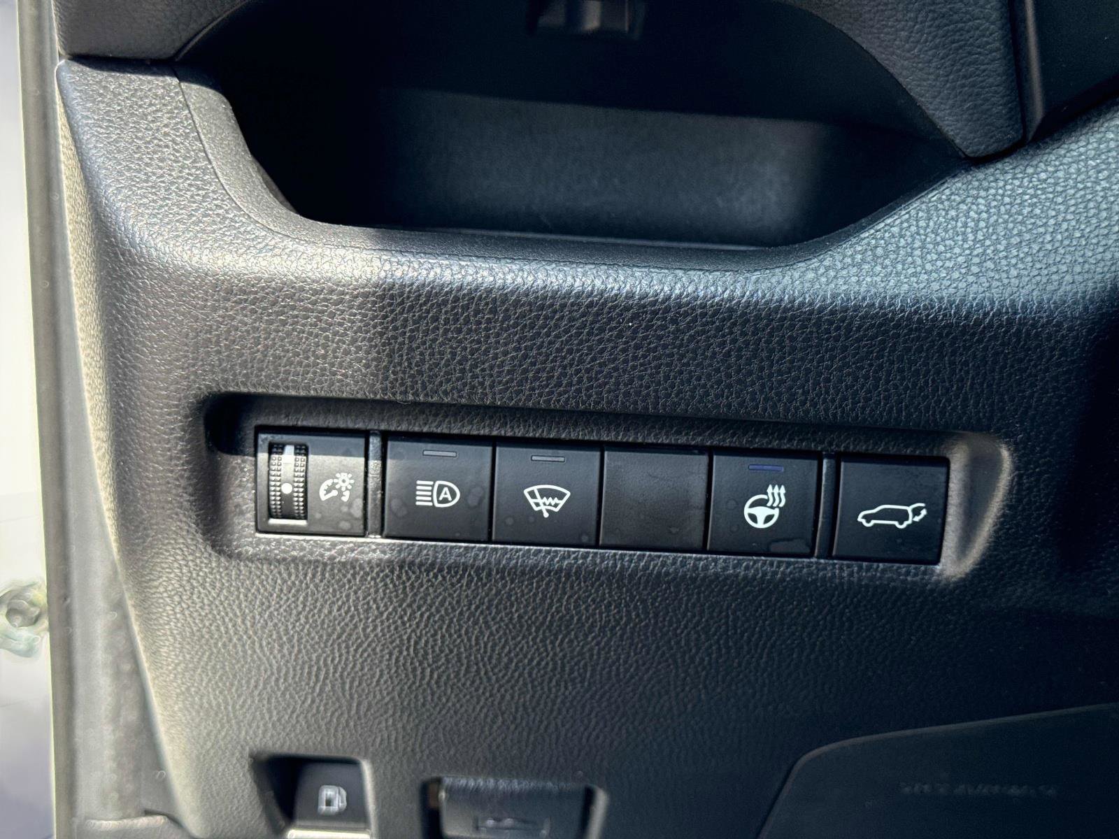 Used 2022 Toyota RAV4 XSE w/ XSE Grade Weather Package image 33