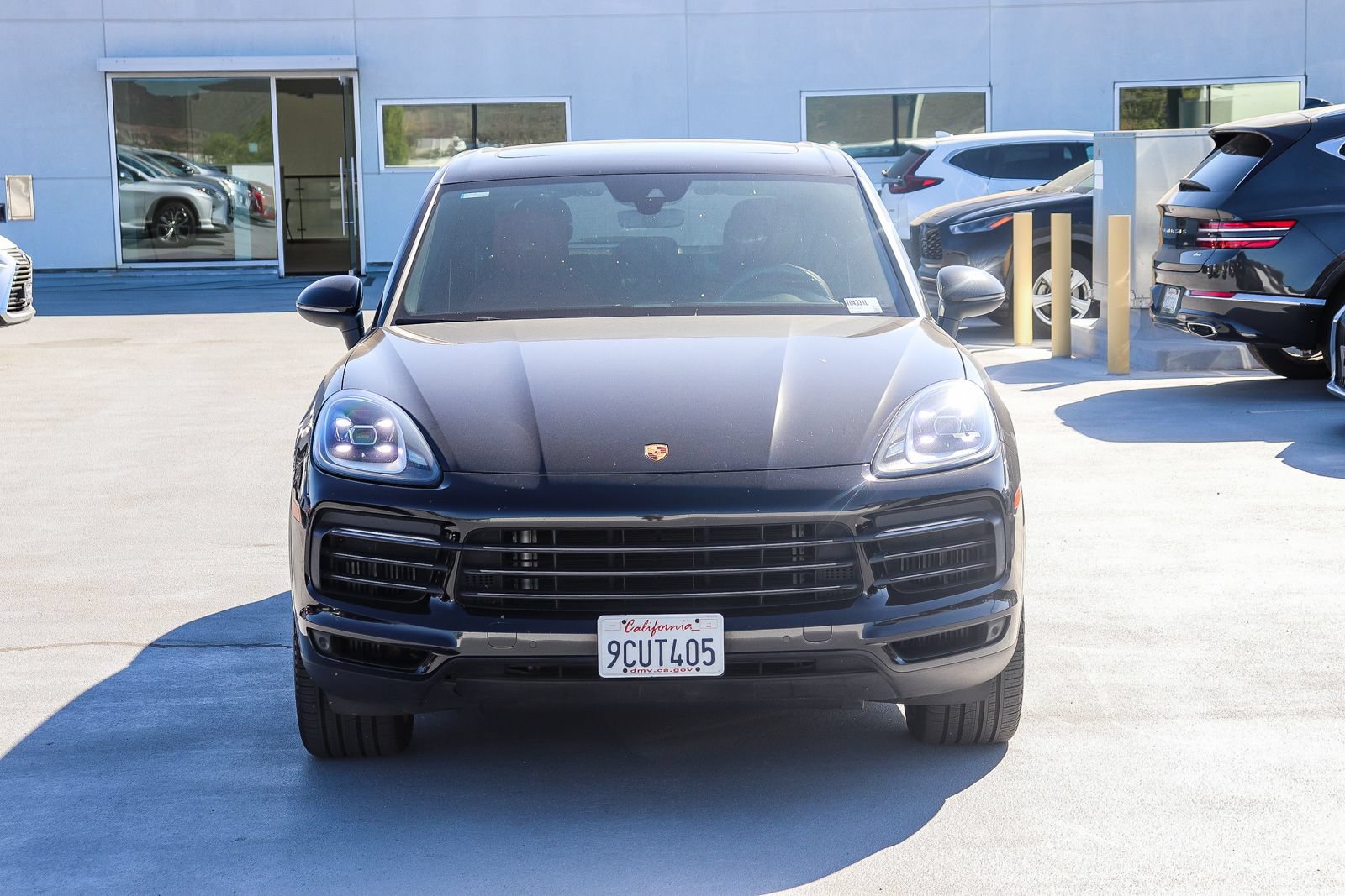 Used 2023 Porsche Cayenne AWD/4WD image 2
