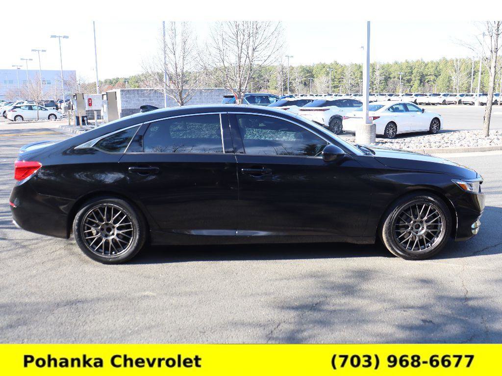 Used 2018 Honda Accord Sport image 8