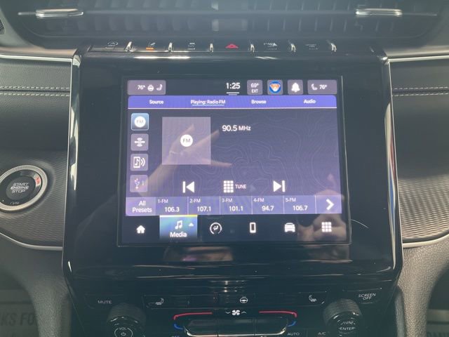 Used 2023 Jeep Grand Cherokee L Laredo image 21