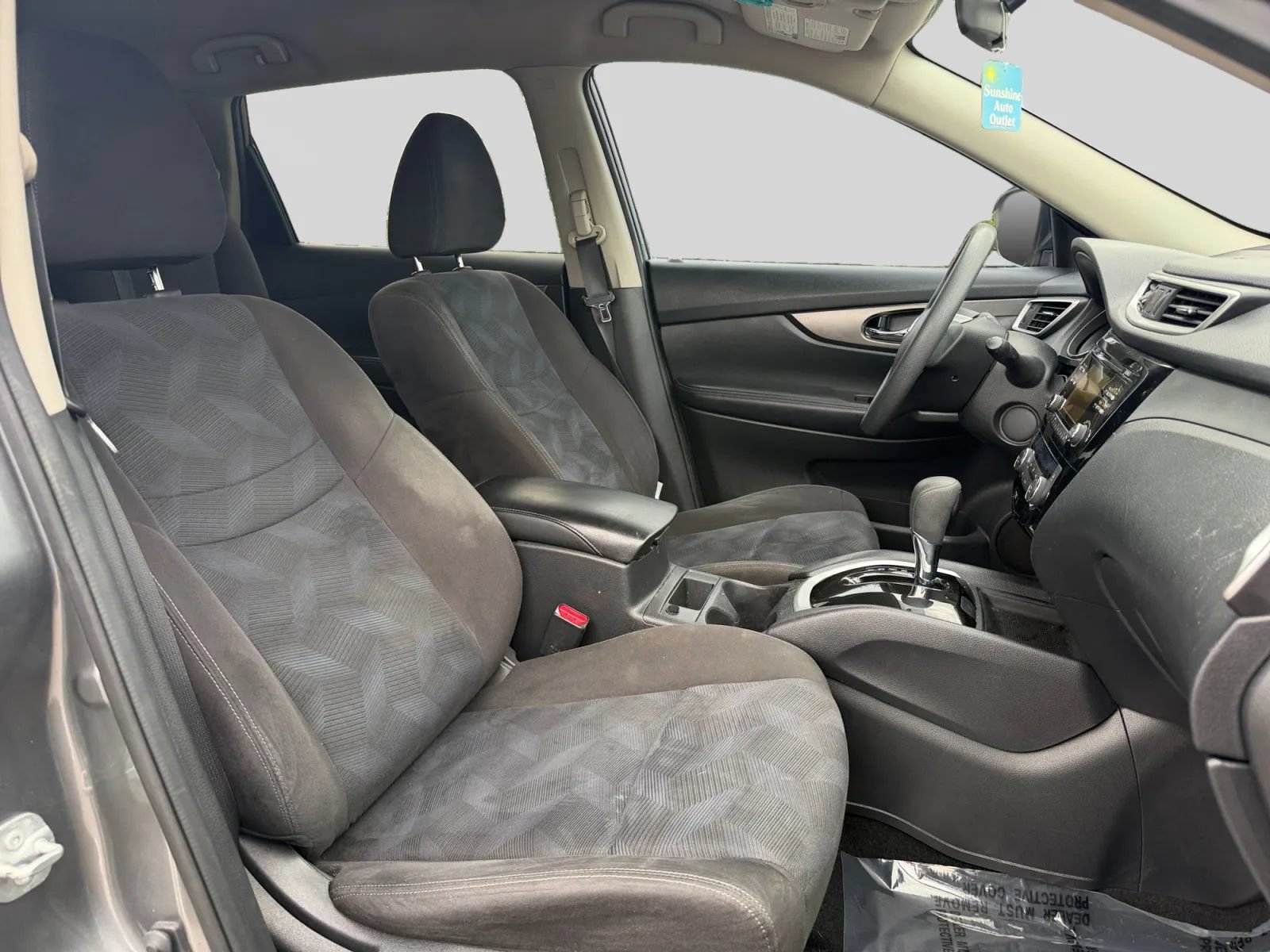 Used 2015 Nissan Rogue SV FWD image 15
