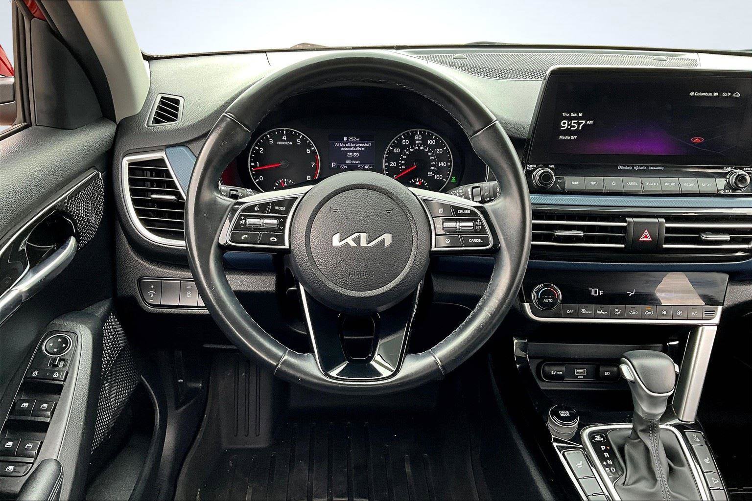 Used 2023 Kia Seltos Nightfall Edition image 5