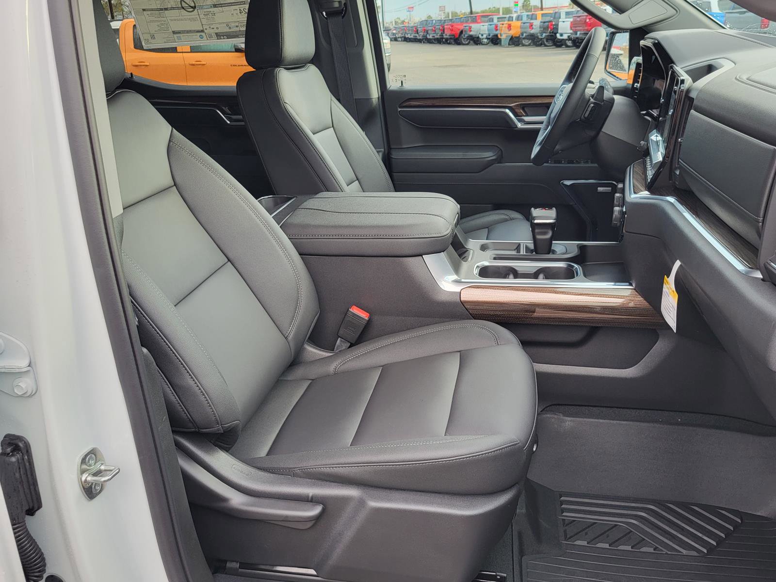 New 2026 Chevrolet Silverado 1500 LT Trail Boss w/ LT Trail Boss Premium Package image 10