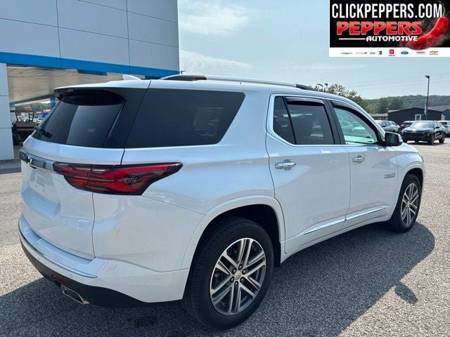 Used 2023 Chevrolet Traverse High Country FWD image 6