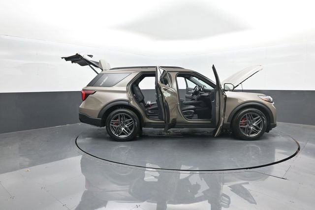 New 2026 Ford Explorer ST w/ Sun And Sound Package image 41
