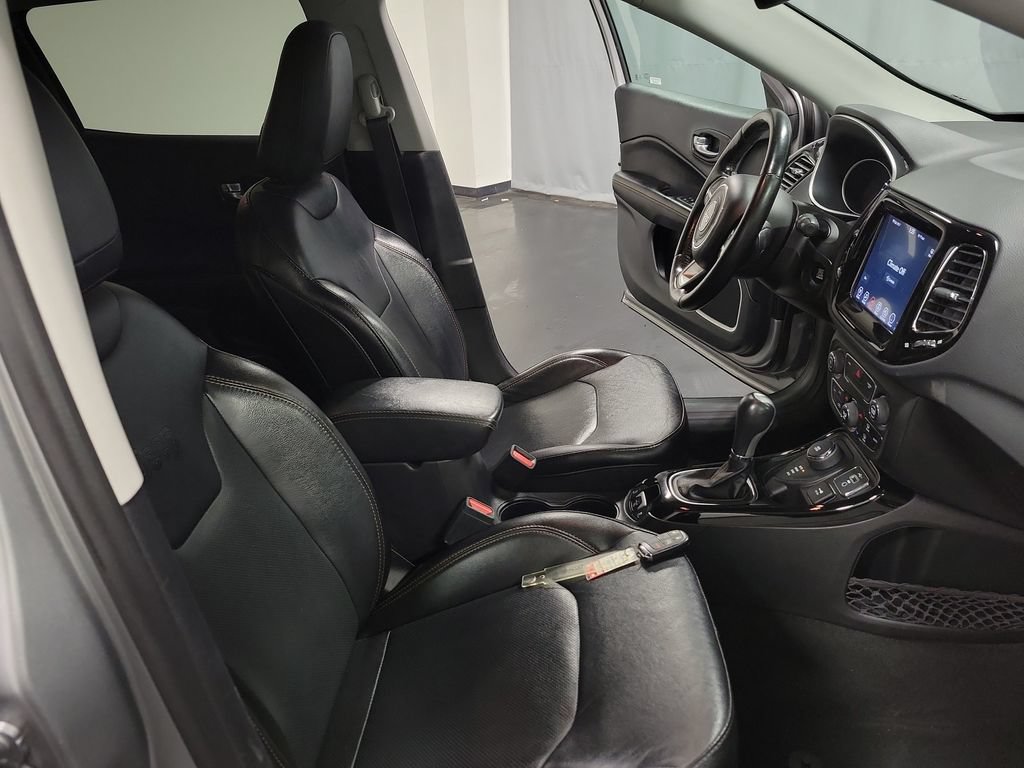 Used 2020 Jeep Compass Limited AWD/4WD image 23