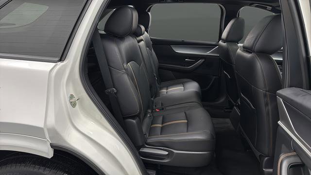 Used 2025 MAZDA CX-70 3.3 Turbo S w/ Premium Package image 10