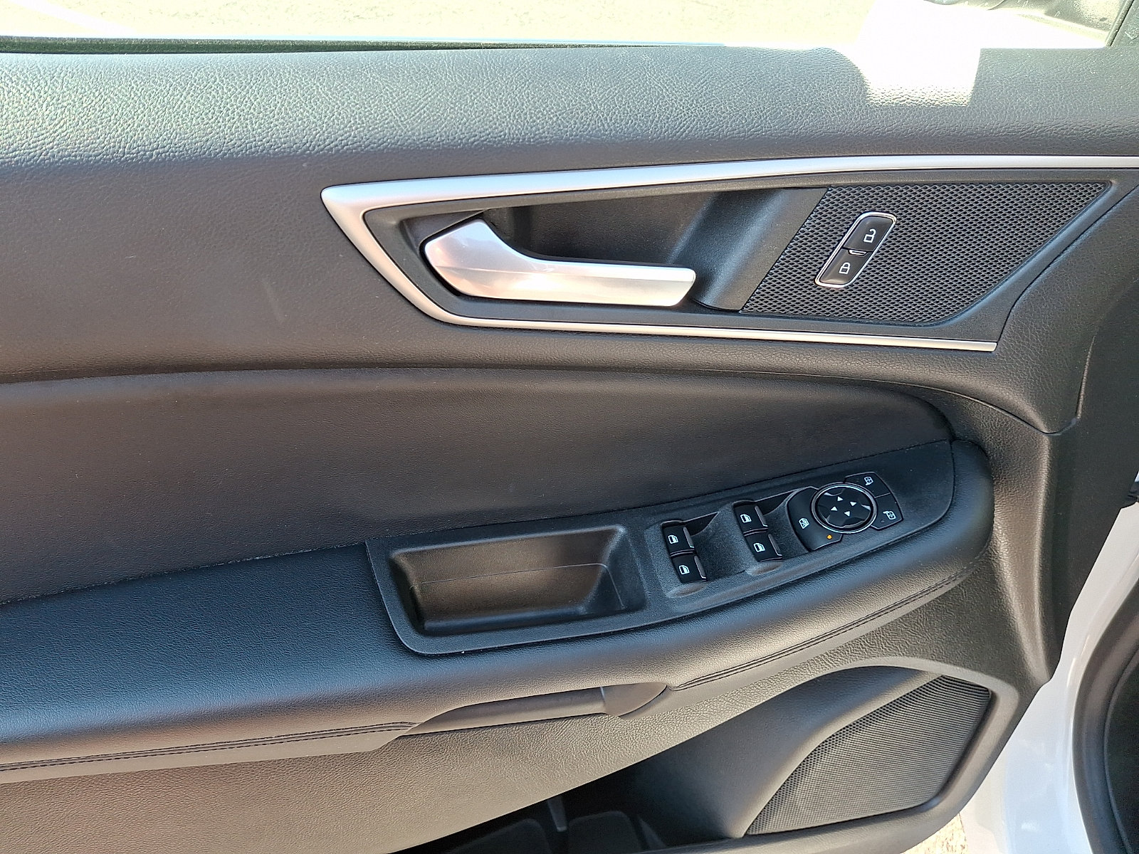 Used 2023 Ford Edge ST-Line AWD/4WD image 13