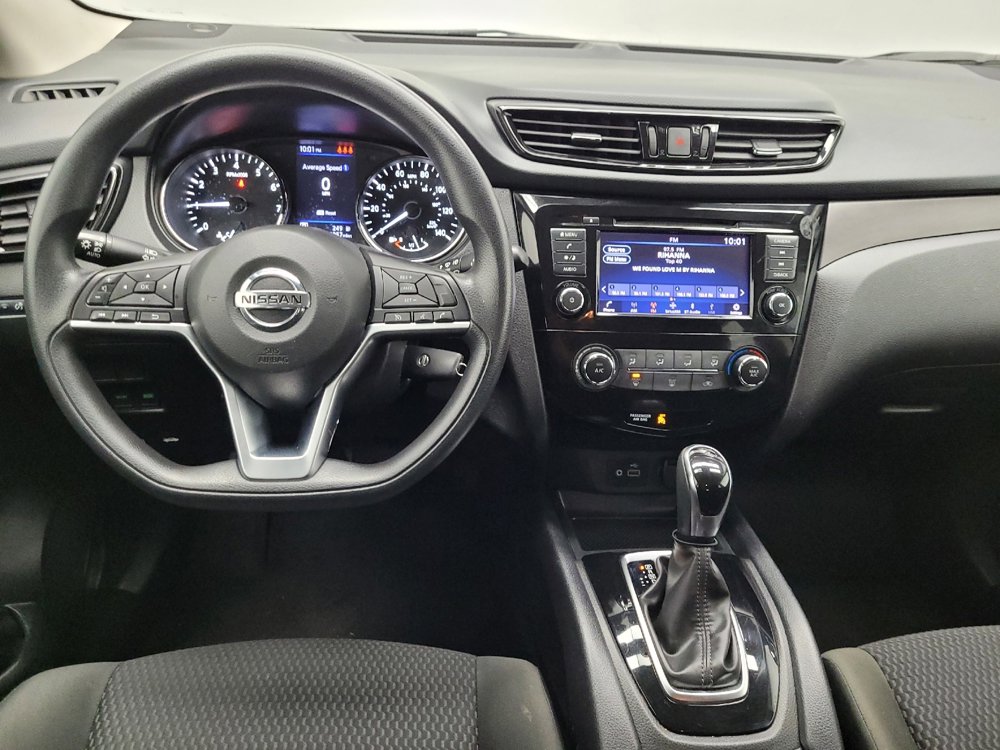 Used 2021 Nissan Rogue Sport S image 22