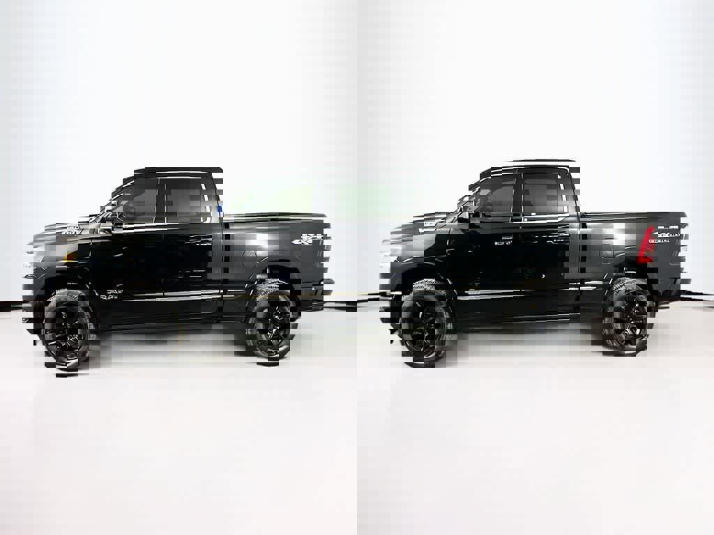 Used 2021 RAM 1500 Limited image 3