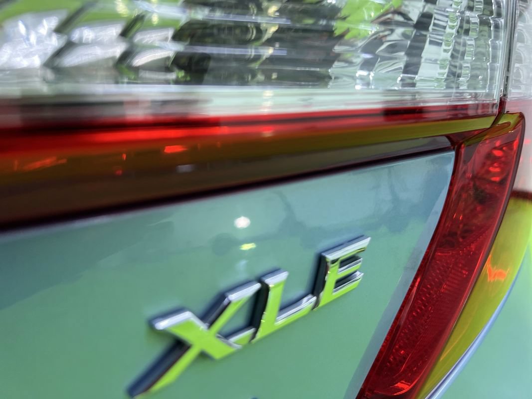 Used 2013 Toyota Camry XLE FWD image 14