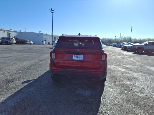 Used 2025 Ford Explorer ST-Line w/ ST-Line Street Pack AWD/4WD image 23