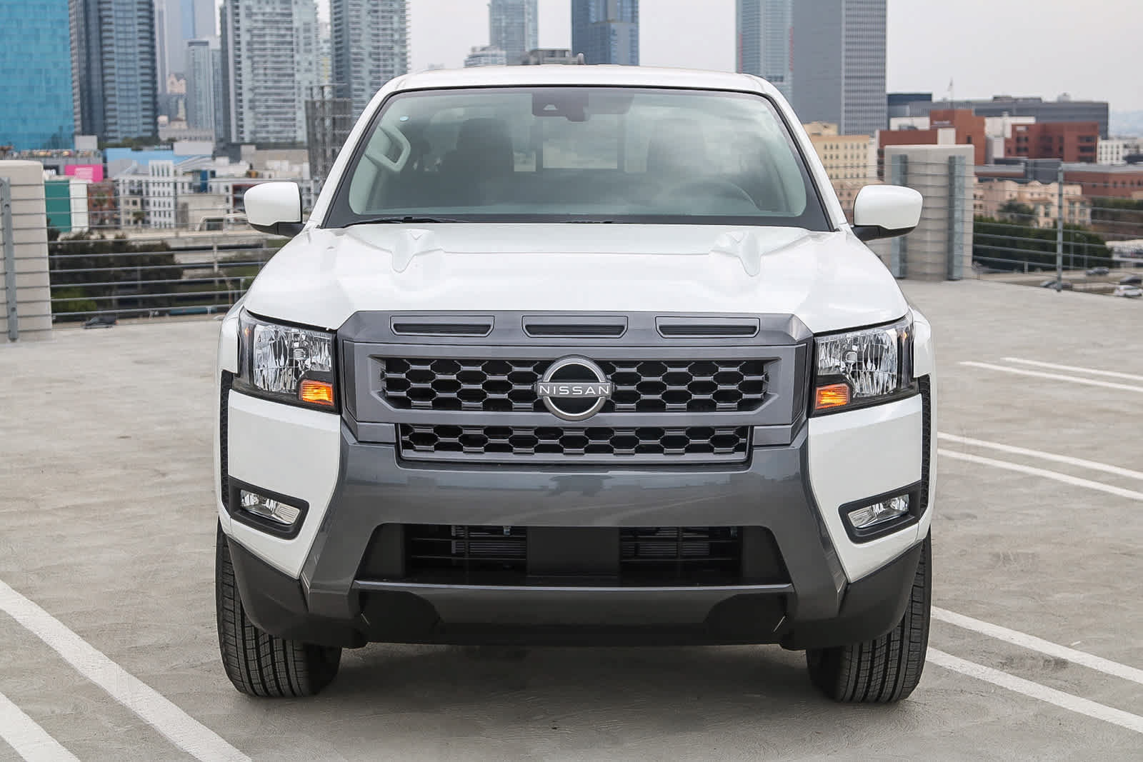 New 2025 Nissan Frontier SV w/ SV Convenience Package RWD image 2