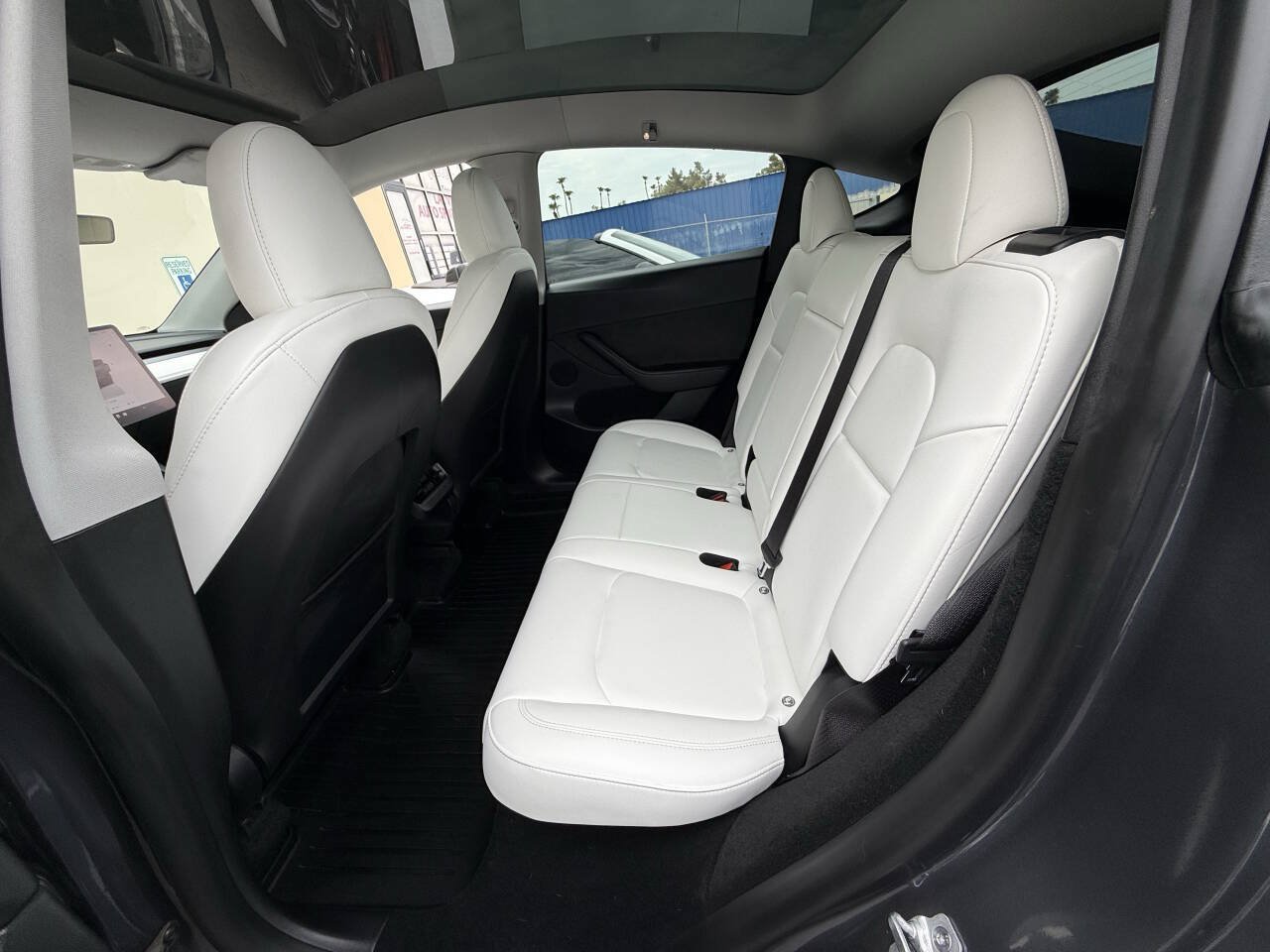 Used 2023 Tesla Model Y Performance AWD/4WD image 23