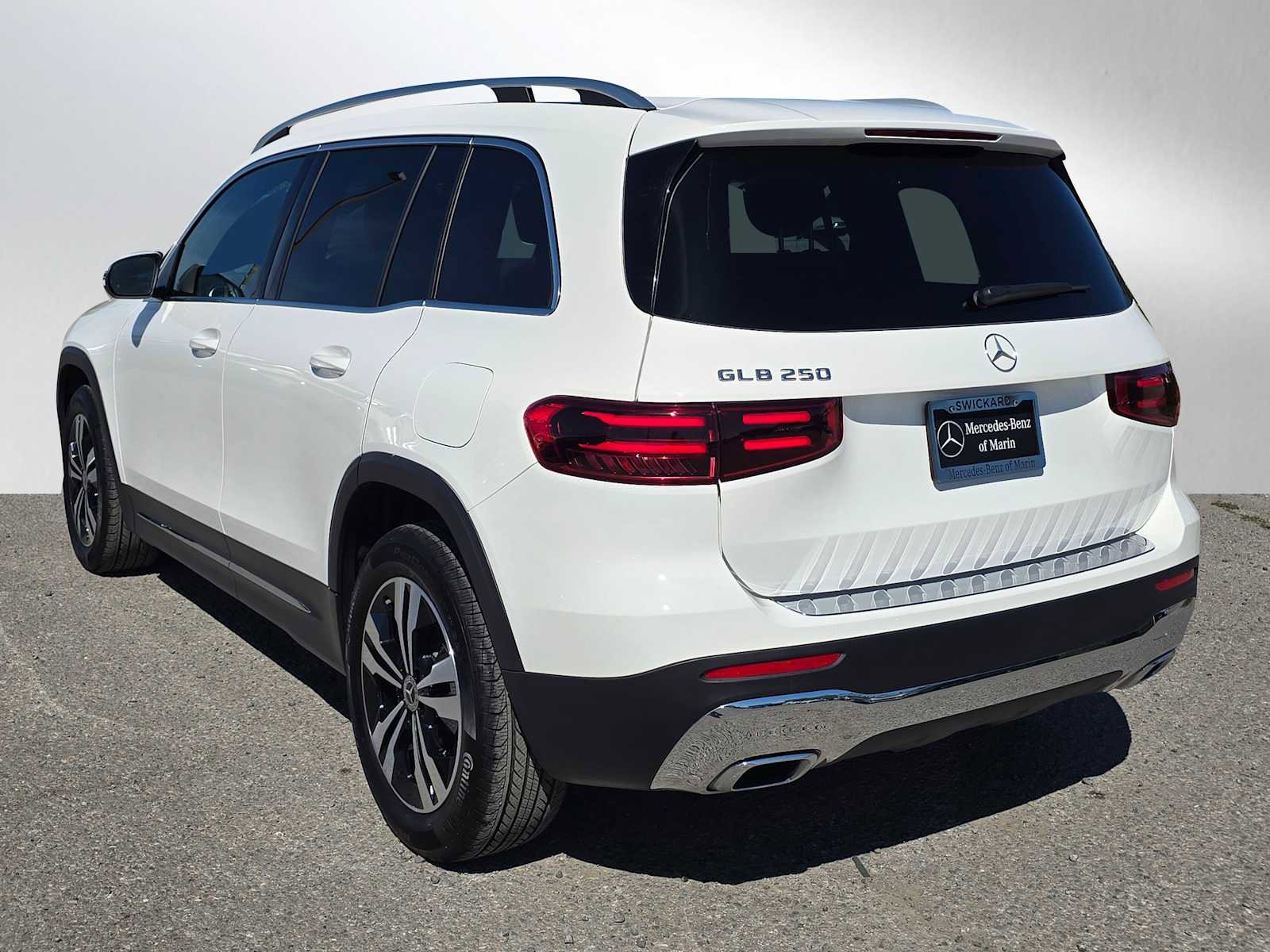 Used 2026 Mercedes-Benz GLB 250 image 5