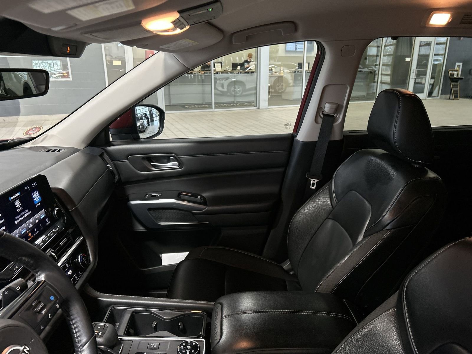 Certified 2023 Nissan Pathfinder SL AWD/4WD image 3
