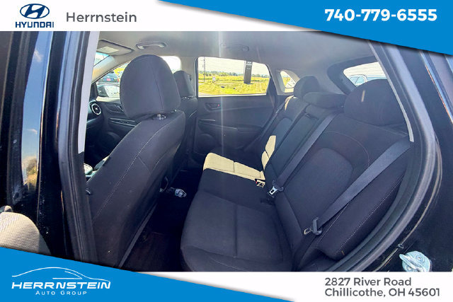Used 2023 Hyundai Kona SEL AWD/4WD image 7