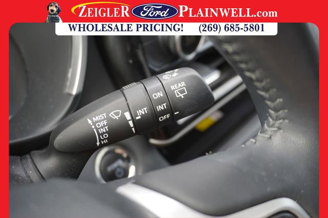 Used 2023 Toyota Highlander XLE image 31