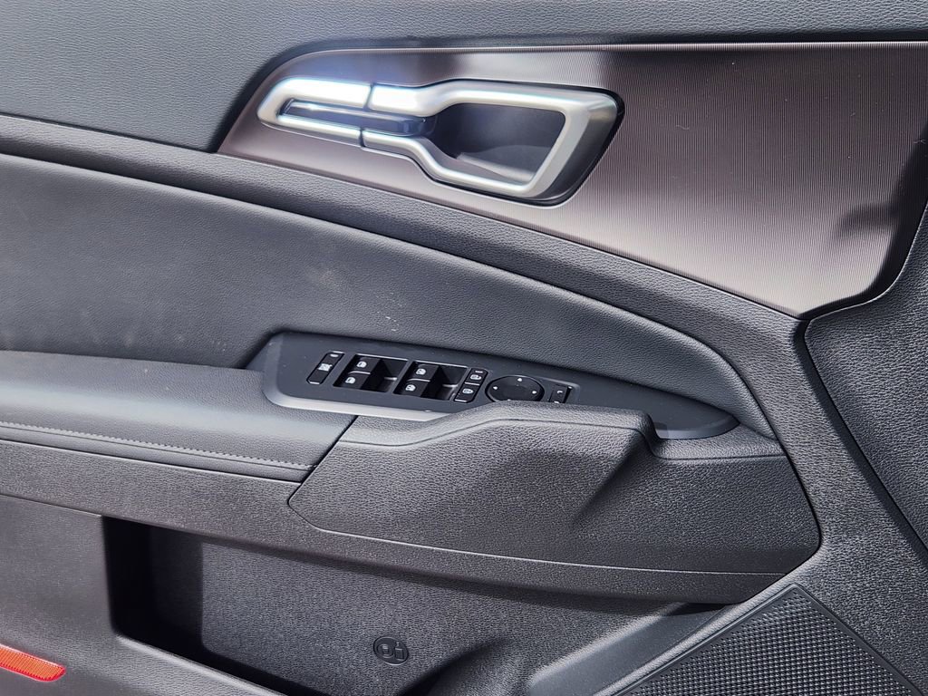 New 2026 Kia Sportage EX image 6