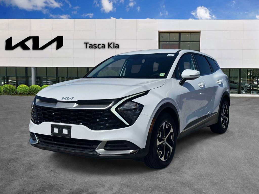 Used 2023 Kia Sportage EX image 3