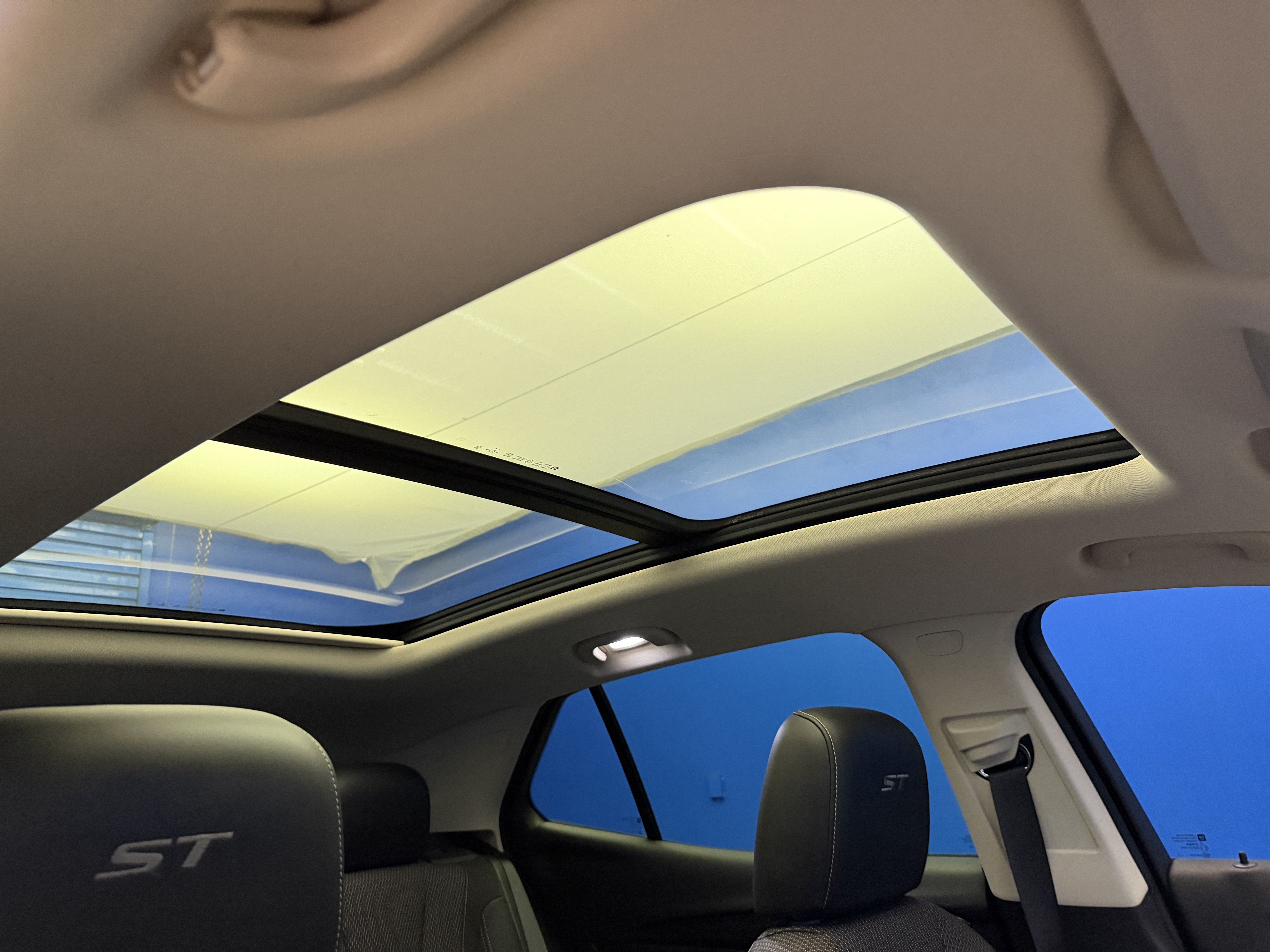 Used 2022 Buick Envision Preferred FWD image 25