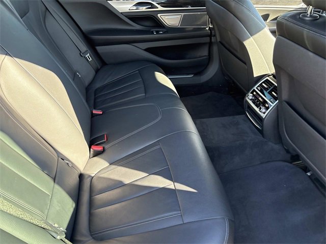 Used 2019 BMW 740i xDrive image 20