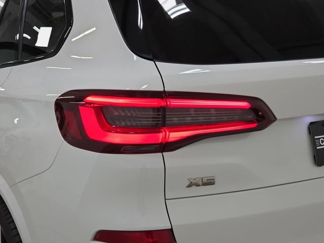 Used 2021 BMW X5 M50i w/ Premium Package AWD/4WD image 34