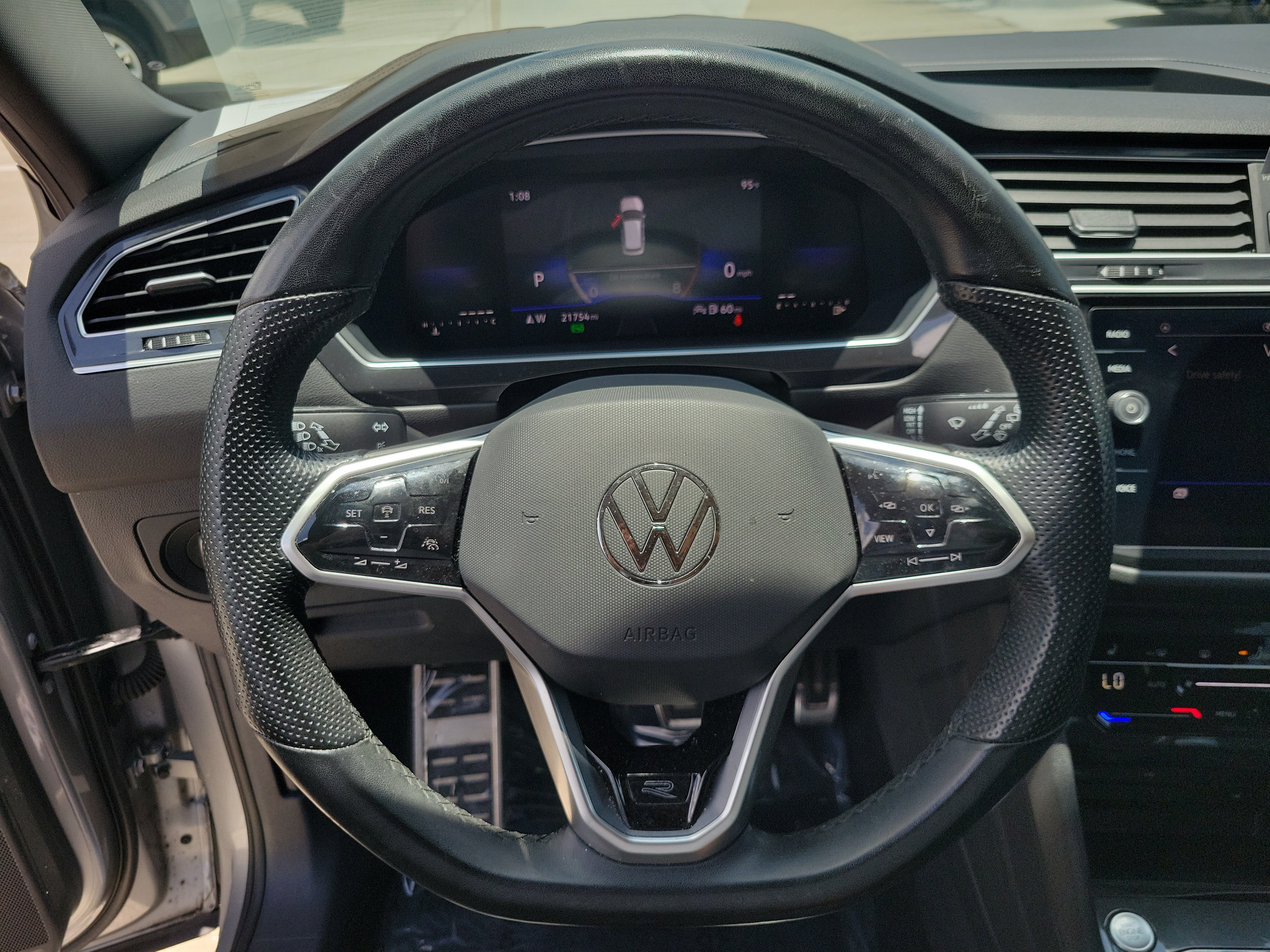 Certified 2023 Volkswagen Tiguan SE R-Line FWD image 28