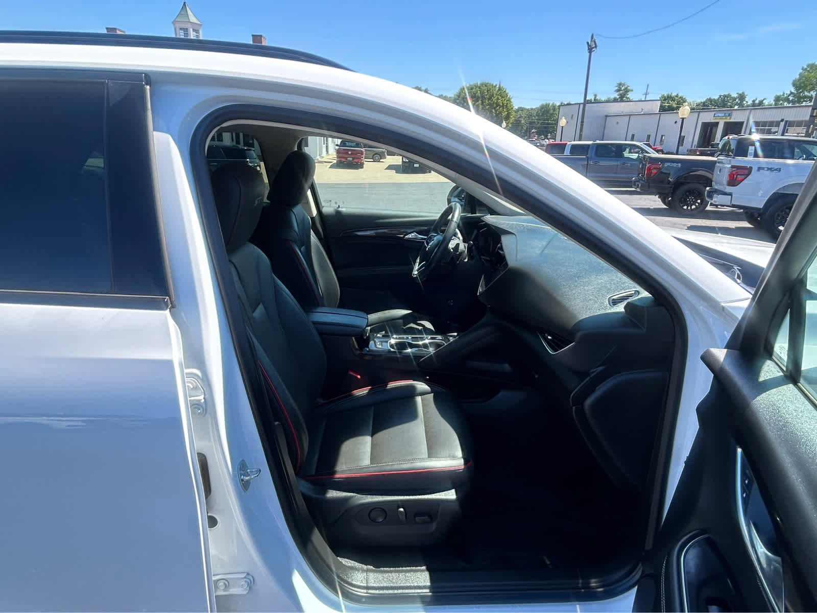 Used 2022 Buick Envision Essence w/ Technology Package I FWD image 16