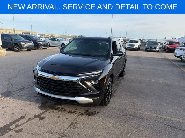 Certified 2024 Chevrolet TrailBlazer LT FWD image 2