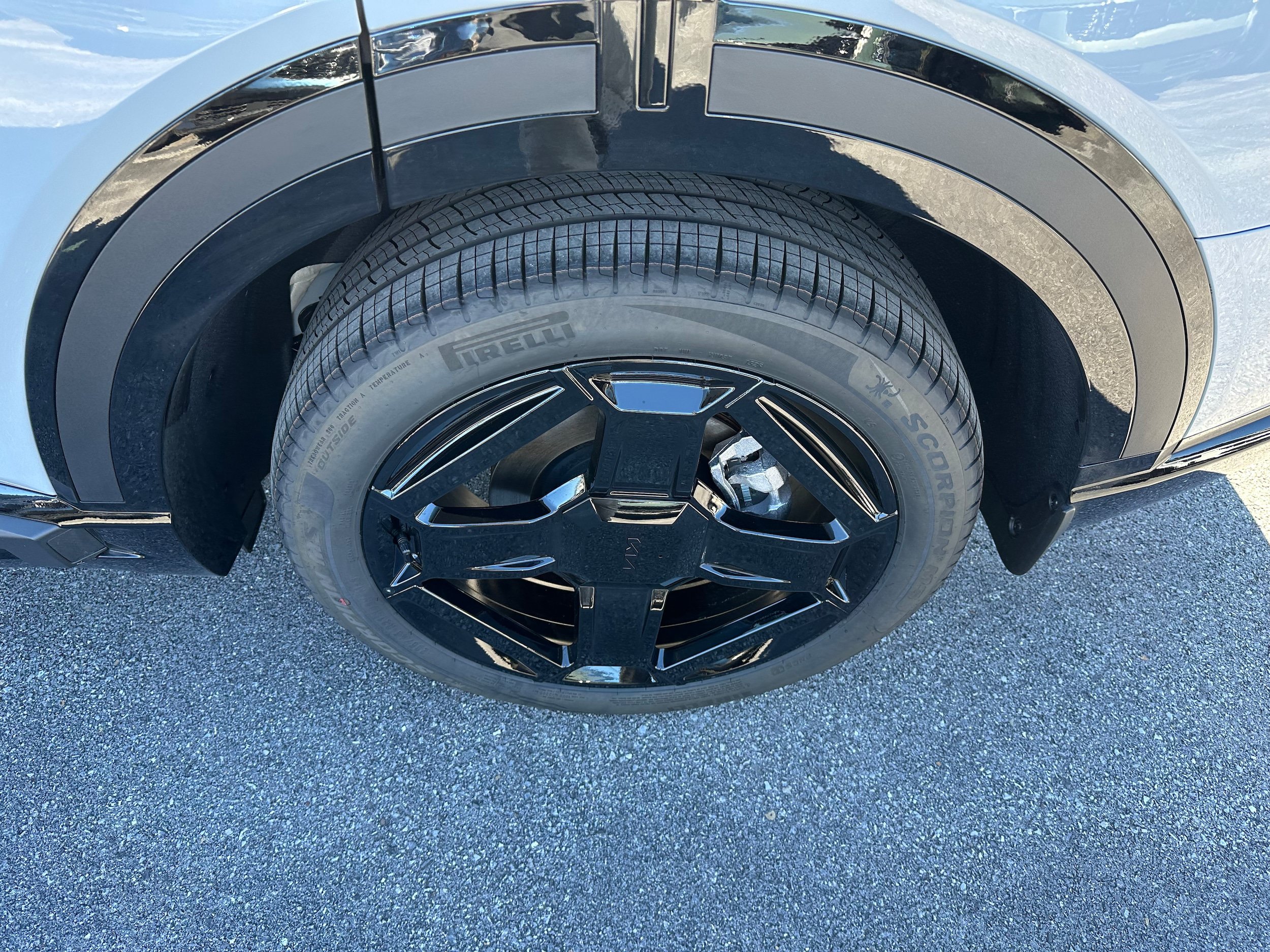 New 2027 Kia Telluride SX X-Line w/ Towing Package AWD/4WD image 9