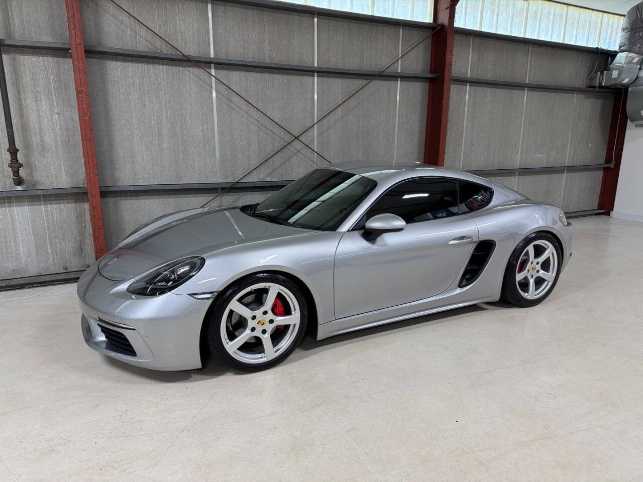 Used 2018 Porsche 718 Cayman w/ Sport Chrono Package image 4