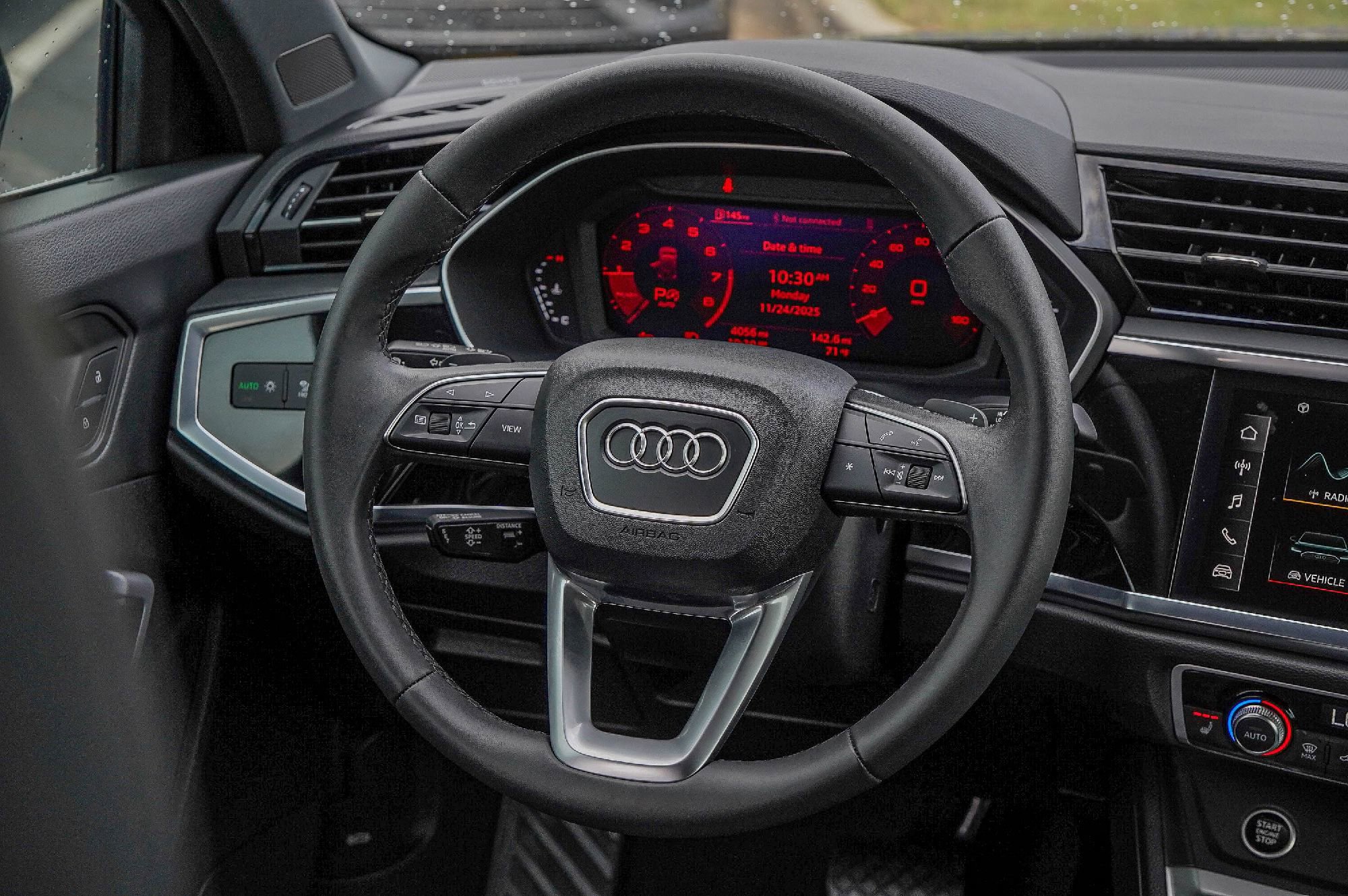 Certified 2025 Audi Q3 2.0T Premium Plus w/ Premium Plus Package image 25