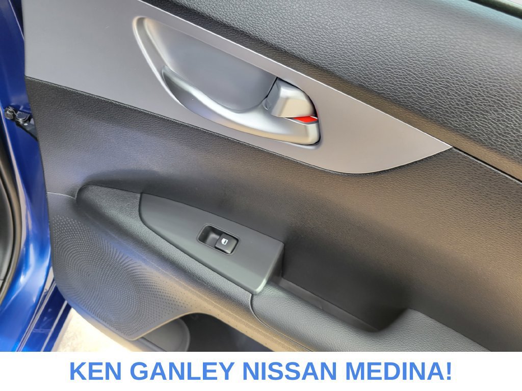 Used 2023 Kia Forte LXS w/ LXS Technology Package FWD image 45