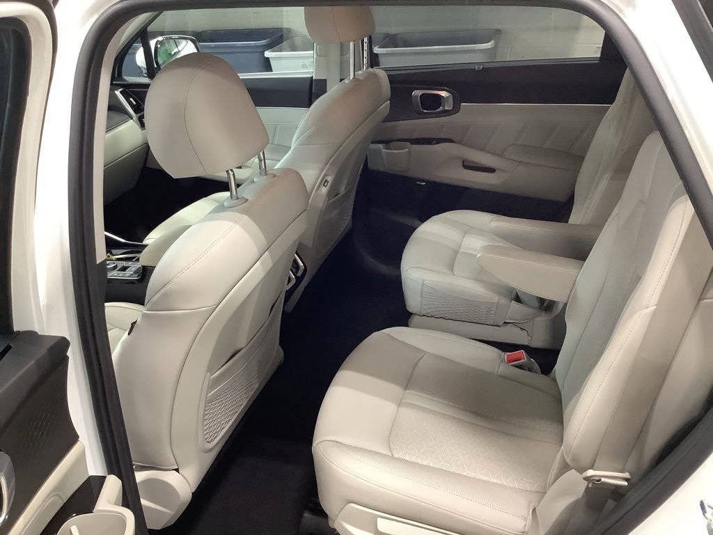 Certified 2023 Kia Sorento SX Prestige image 22