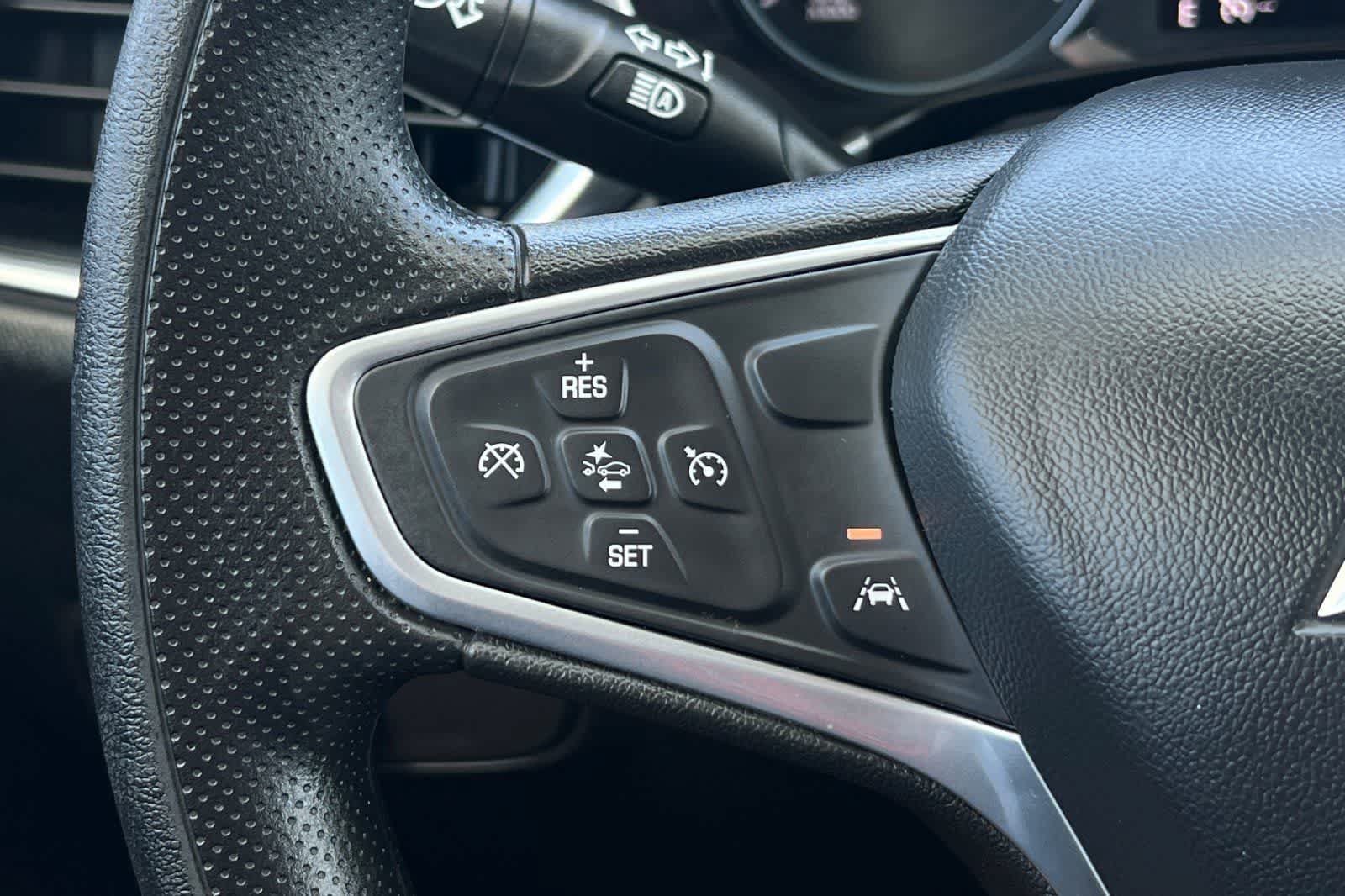 Used 2023 Chevrolet Equinox LT FWD image 31