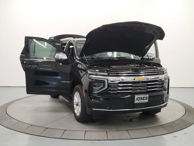 Used 2025 Chevrolet Tahoe Premier RWD image 11