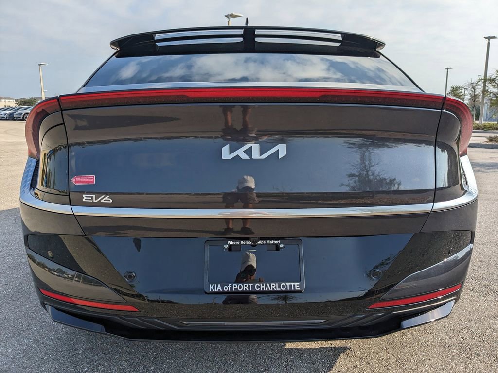 New 2025 Kia EV6 Wind RWD image 6