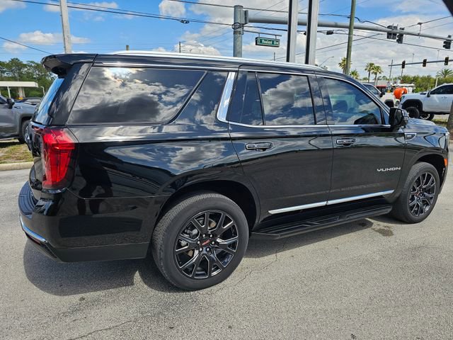 Used 2023 GMC Yukon SLT w/ SLT Premium Package AWD/4WD image 6