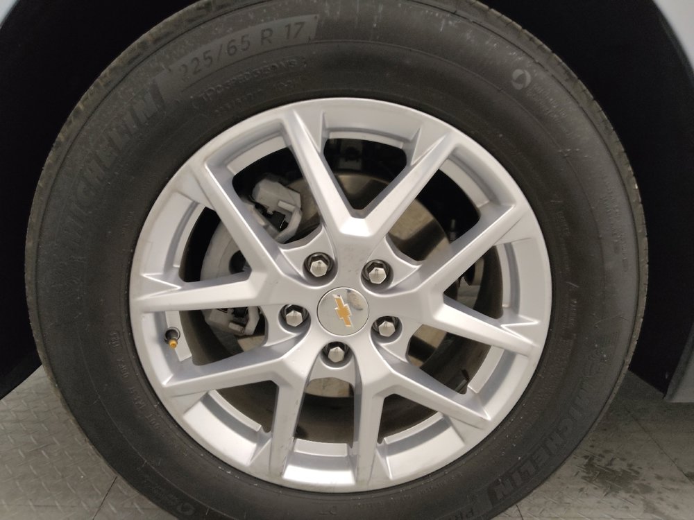 Used 2023 Chevrolet Equinox LT image 31