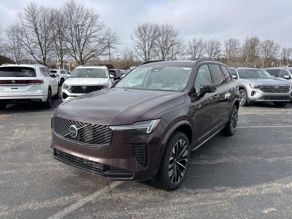 New 2026 Volvo XC90 T8 Ultra w/ Protection Package Premier image 3