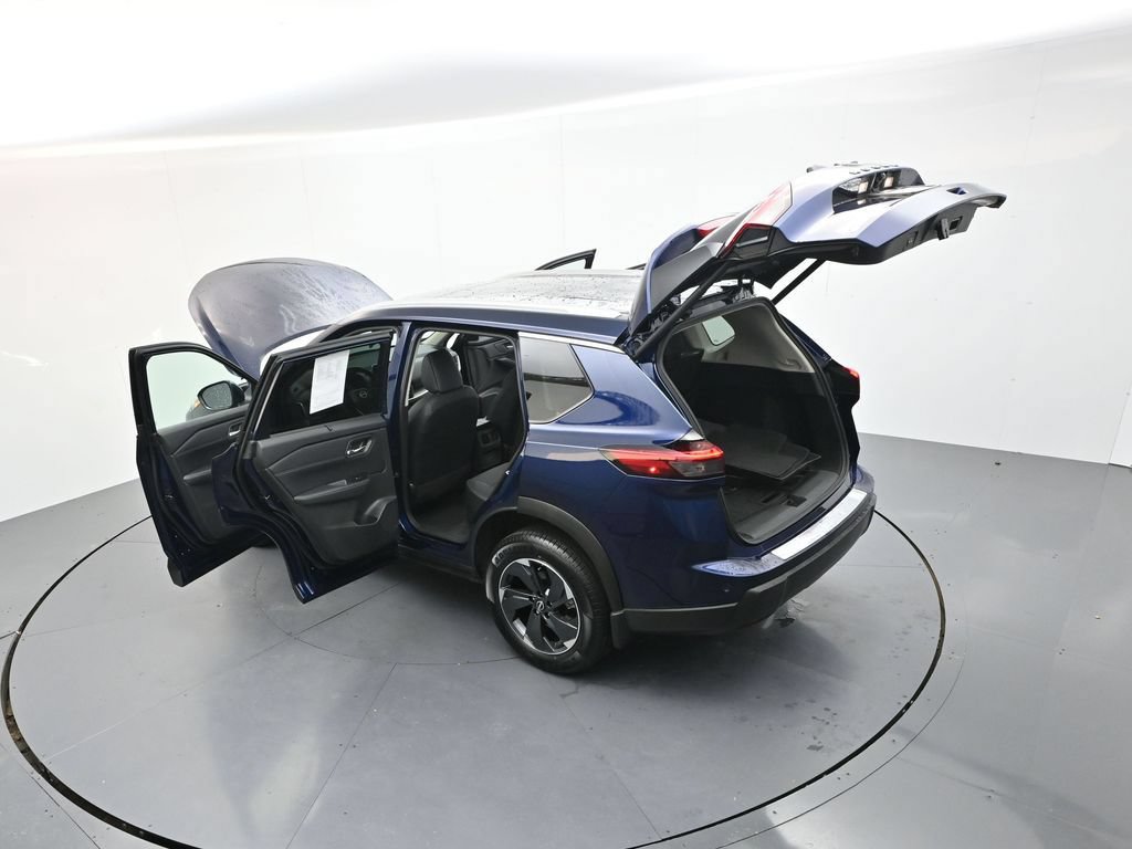 Used 2025 Nissan Rogue SV w/ SV Premium Package AWD/4WD image 36