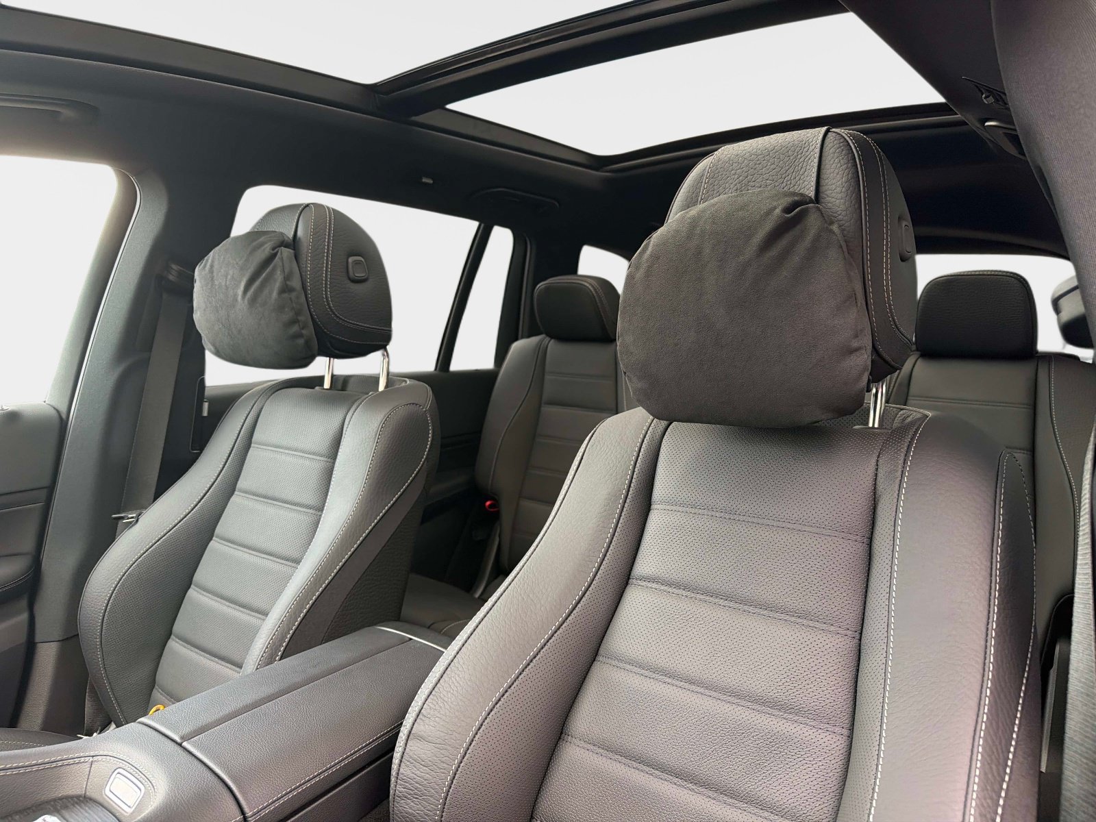 New 2026 Mercedes-Benz GLS 580 4MATIC image 20