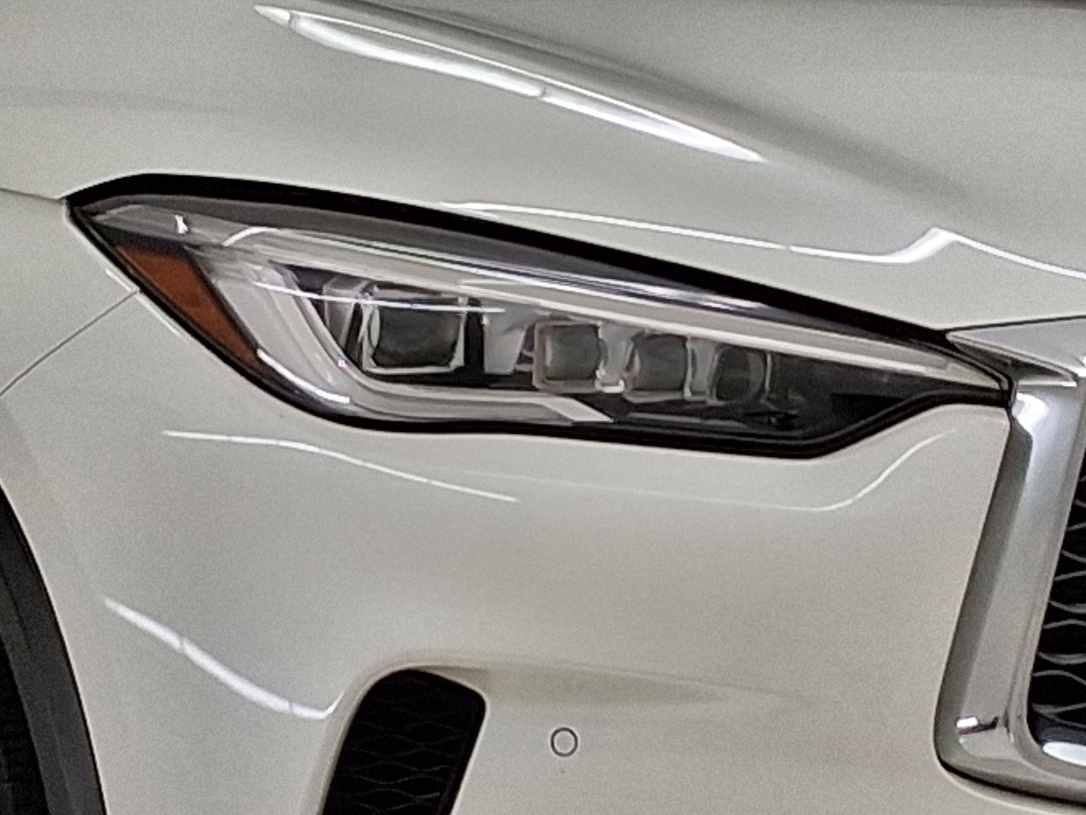 Used 2019 INFINITI QX50 Essential w/ Sensory Package image 8