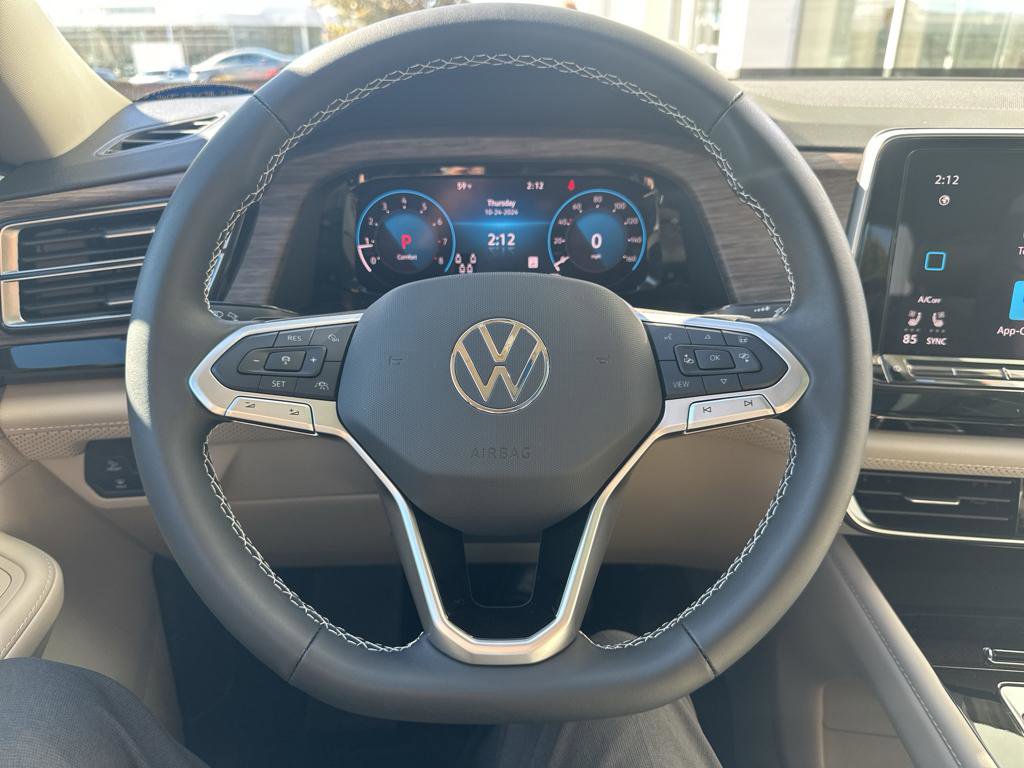 New 2025 Volkswagen Atlas SEL image 11