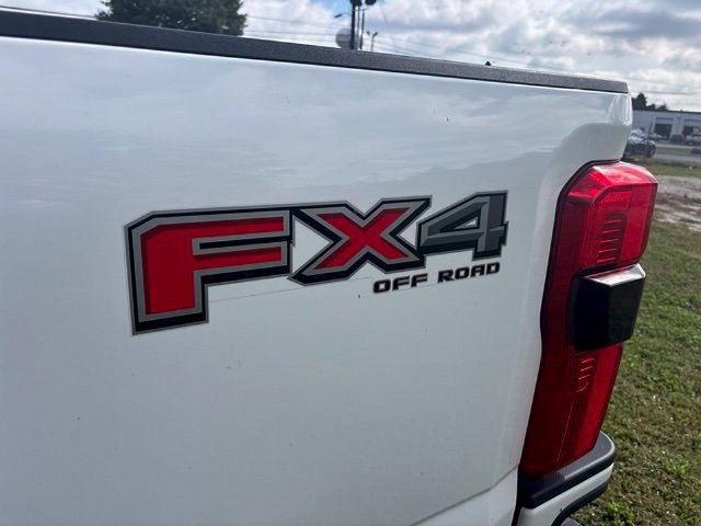 Certified 2024 Ford F250 Platinum w/ FX4 Off-Road Package AWD/4WD image 29