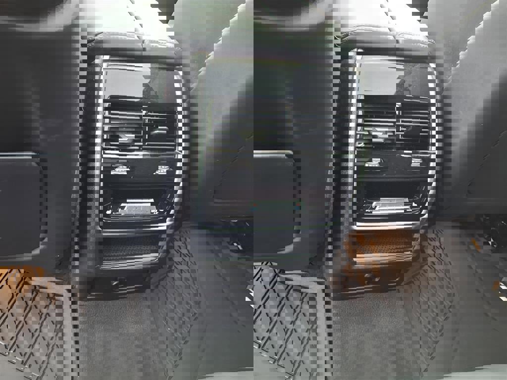 Used 2021 BMW X5 M w/ Executive Package image 27